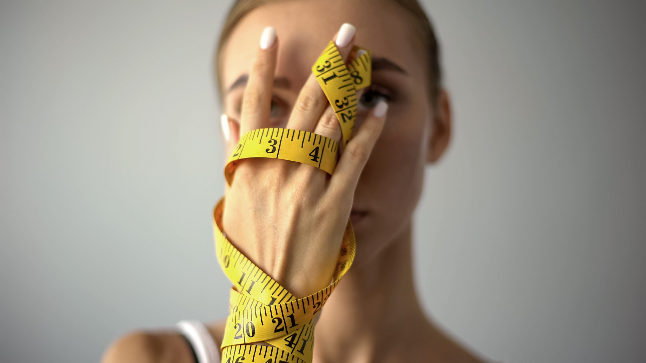 Warning signs of bulimia